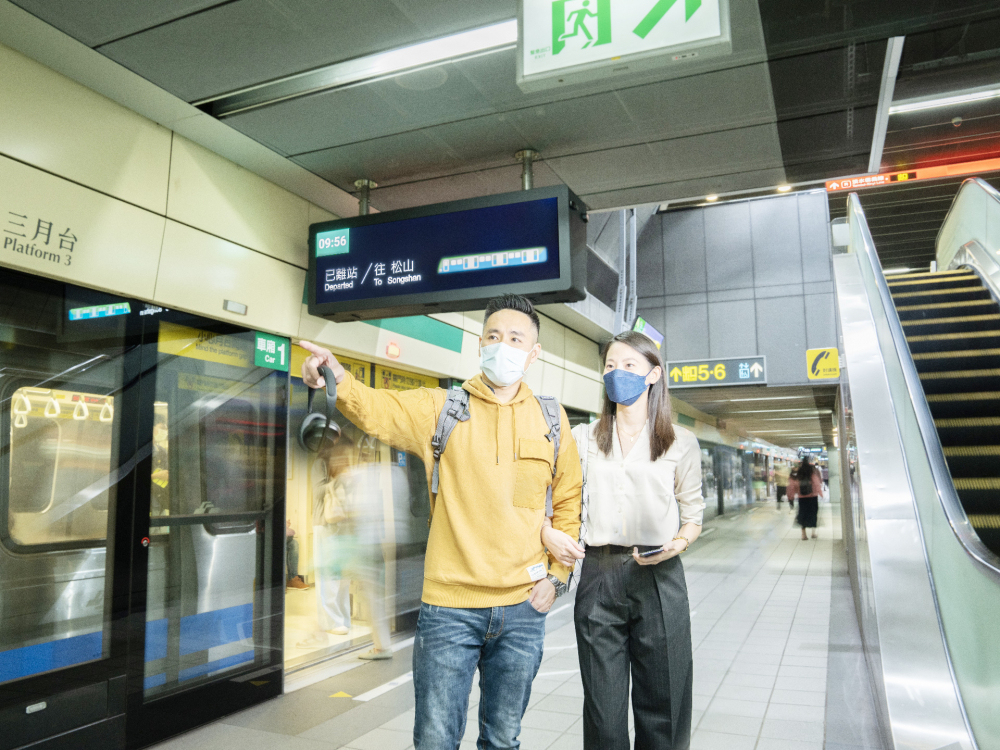 ���_�����_��֮���u��TARTAN�@ʾ������_�����\��ɽվ�������Ԫ����L�l�ͱ����c�߮��|��ɫ�����_�����\վ������µĶ���܇վ�Lò