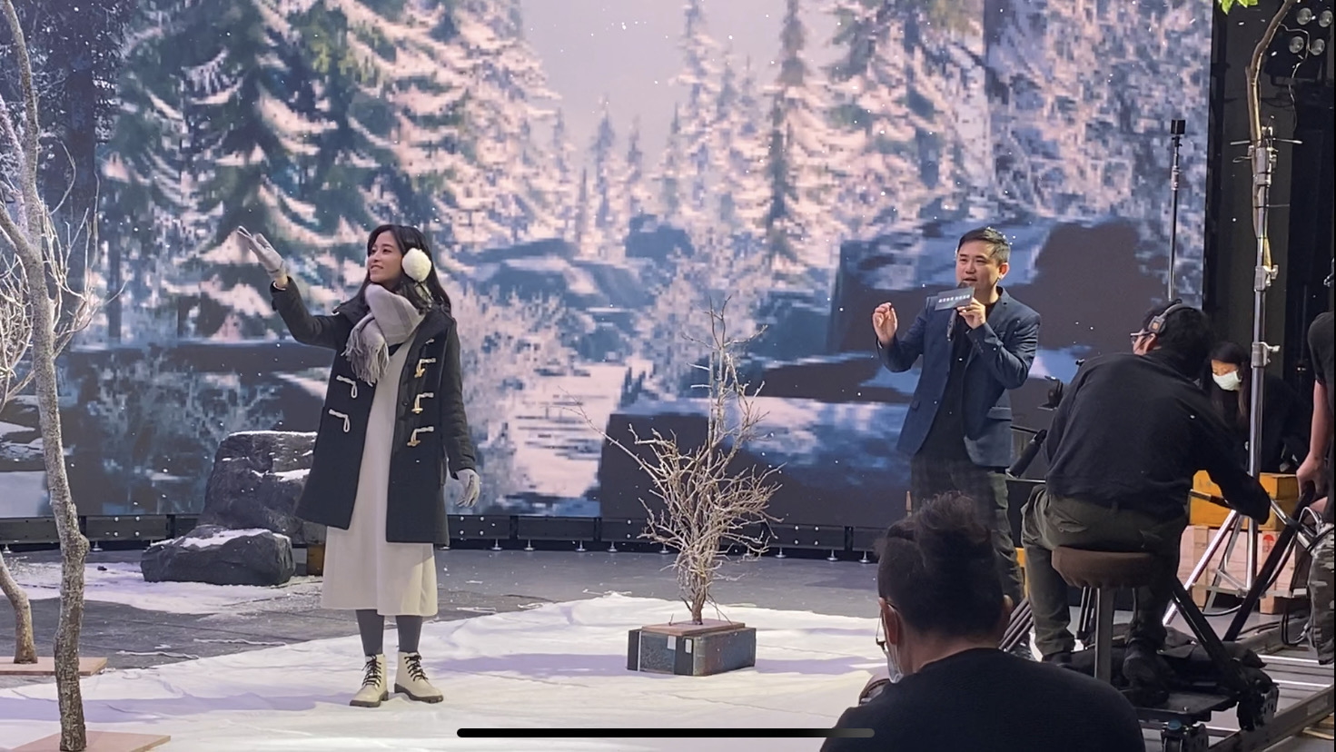 ���_��ALED���M�@�����g���c���R��ҕ�X��Ч�Fꠡ��٬FӰ�񡹔y�ֺ�������LED̓�M�zӰ�����ṩ����ʽ�����w򞣬�K�����Ĕz�ɱ��c�r�g