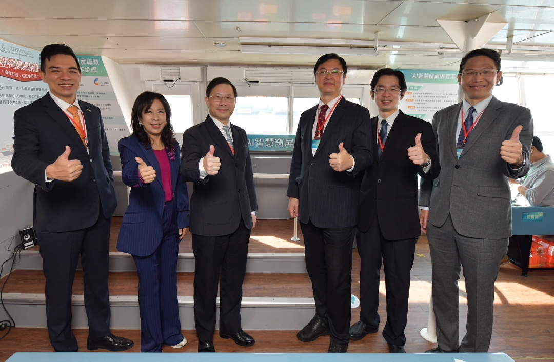 �ɽ��������gָ̎���Ƅӣ�͸�^���_��������I���g�о�Ժ�c������������������춸��ہ����ǻ۶�݆���Ȍ�������Micro LED͸���@ʾ������(22)�Ն���(�������_��늠I�\�L�߿������¸�������݆��˾�����L�S���������������L��ȫ���������и����L�_�_�������������g̎���L���܄P������Ժ늹�ϵ�y�������L������)